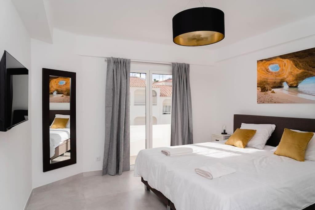 Carvoeiro Roof Top Apartment, Next To The Beach! ภายนอก รูปภาพ